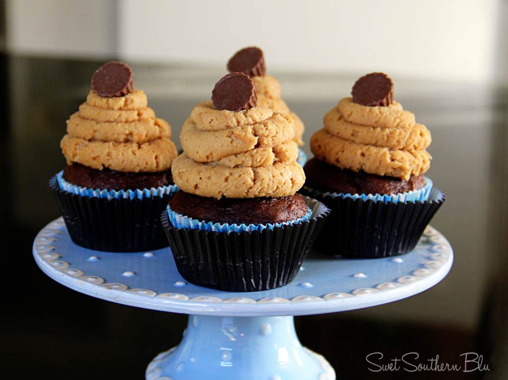 peanut butter cupcakes 3