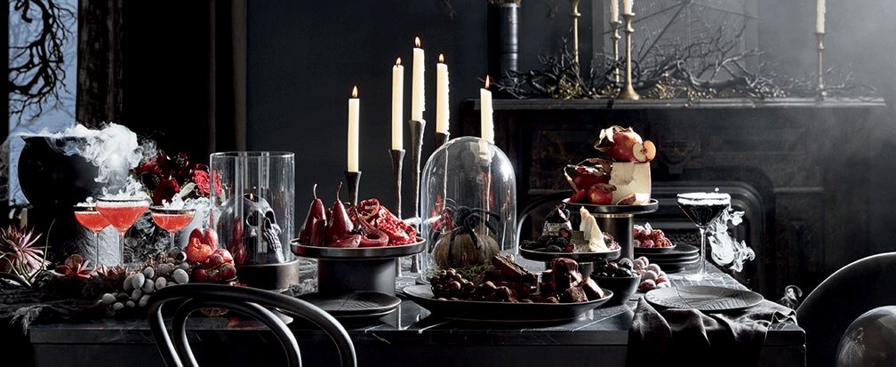 SCARY, HAUNTED, HALLOWEEN DESSERT TABLES